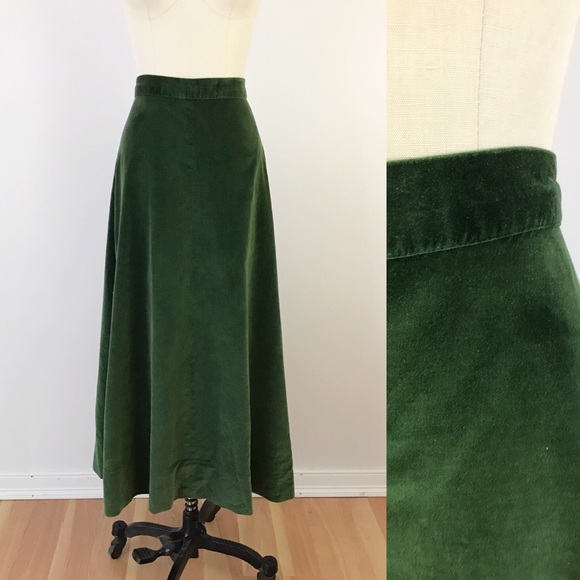 Vintage Dresses & Skirts - Vintage 70s Forest Green Velvet Maxi Skirt XS V933